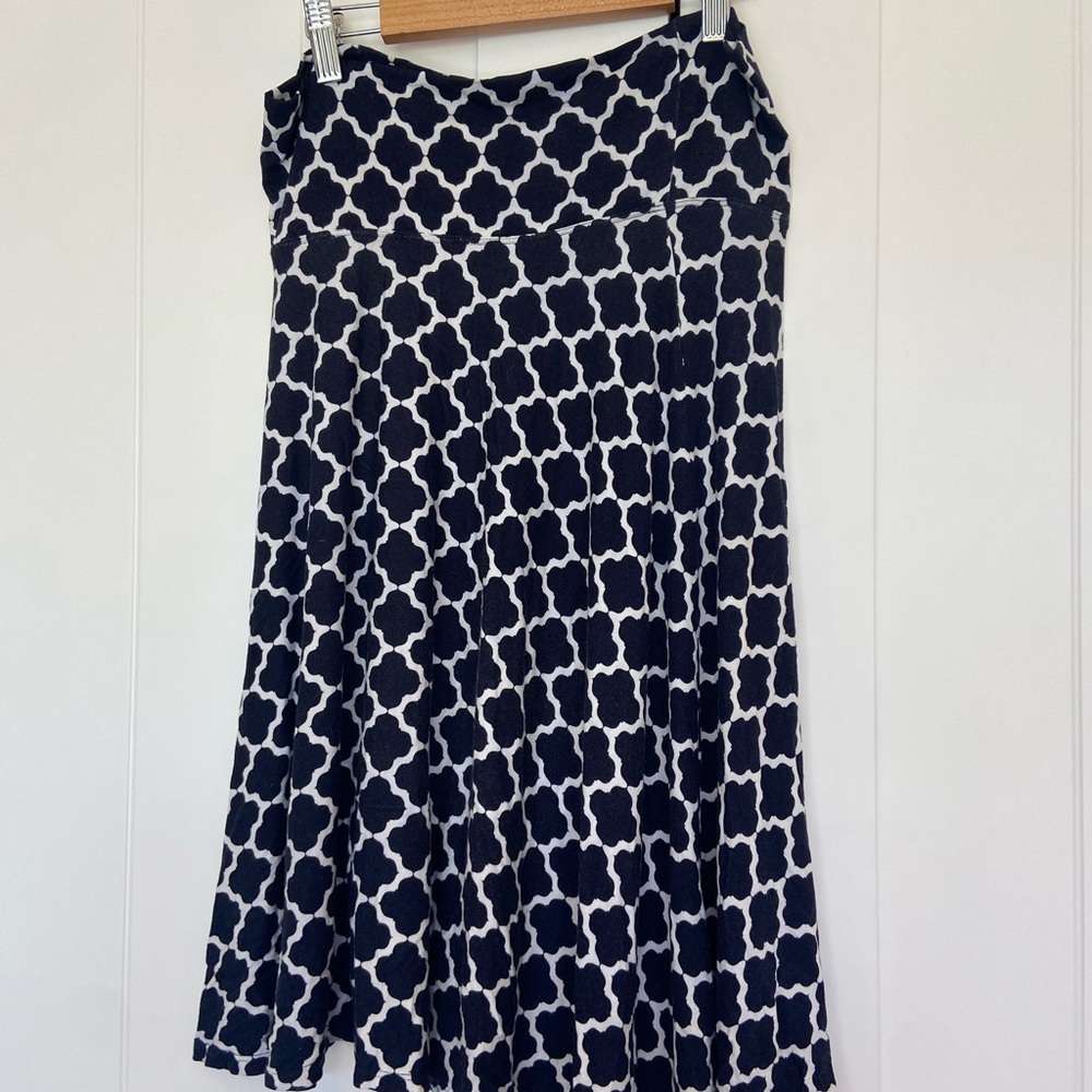 Max Studio Navy and White Patterned Skirt